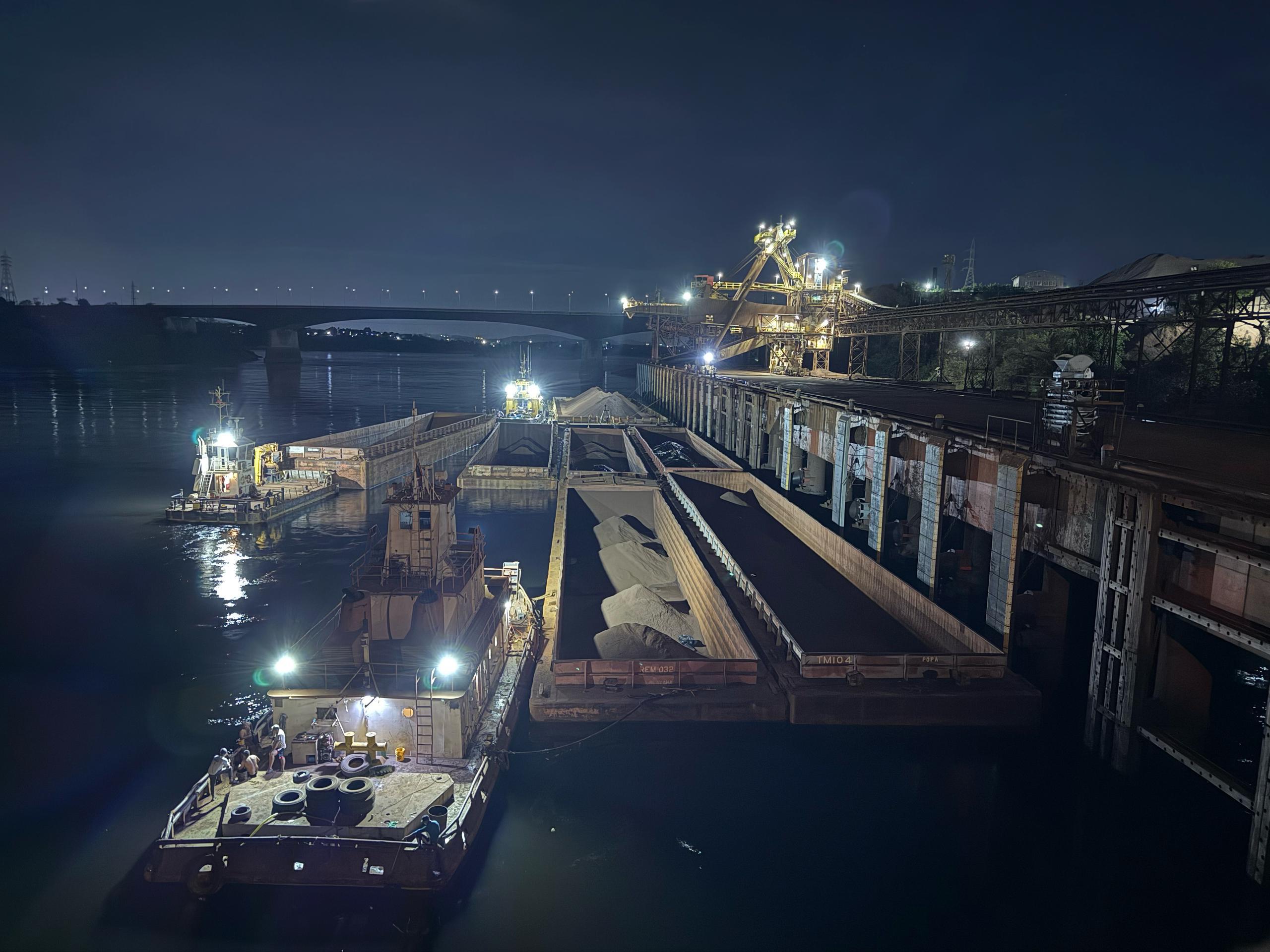 Equipo de Maquinaria Pesada disponible en R&A