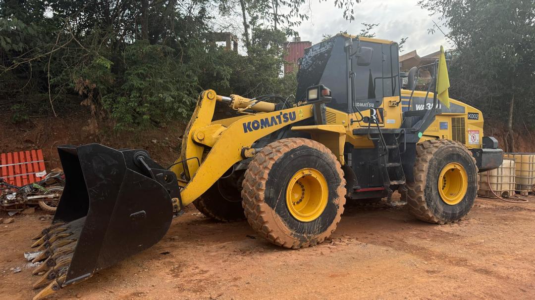 Equipo de Maquinaria Pesada disponible en R&A